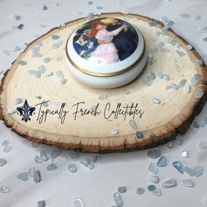 Vtg Renoir Painting Ternet Limoges Trinket Box.